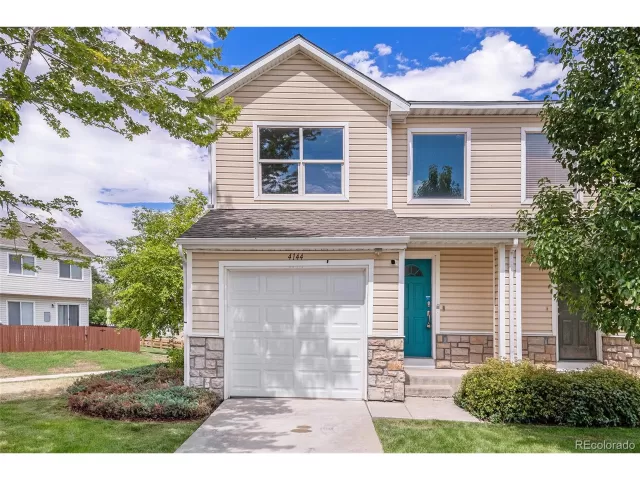 MLS: 4405349 Condo For Sale