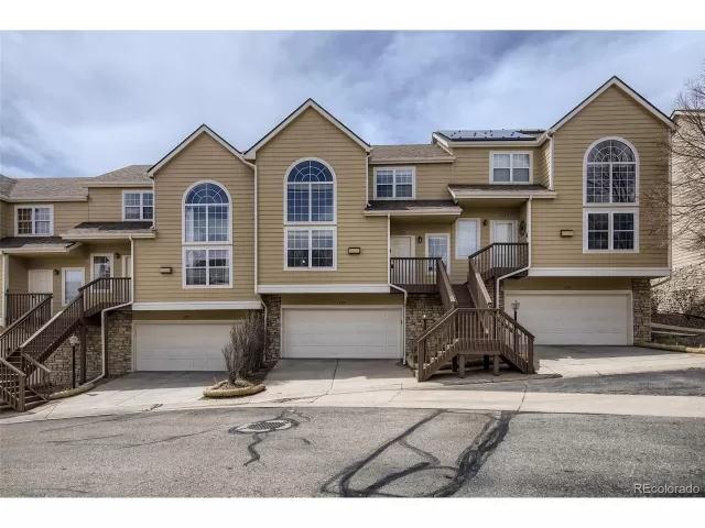 MLS: 4406772 Condo For Sale