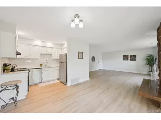 Photo #1: 4408915 Listing