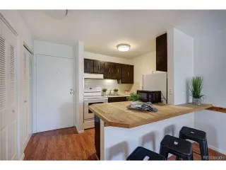 Photo #4: 4419316 Listing