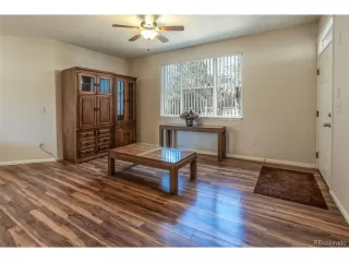 Photo #6: 4423291 Listing