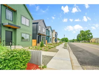 Photo #3: 4433789 Listing