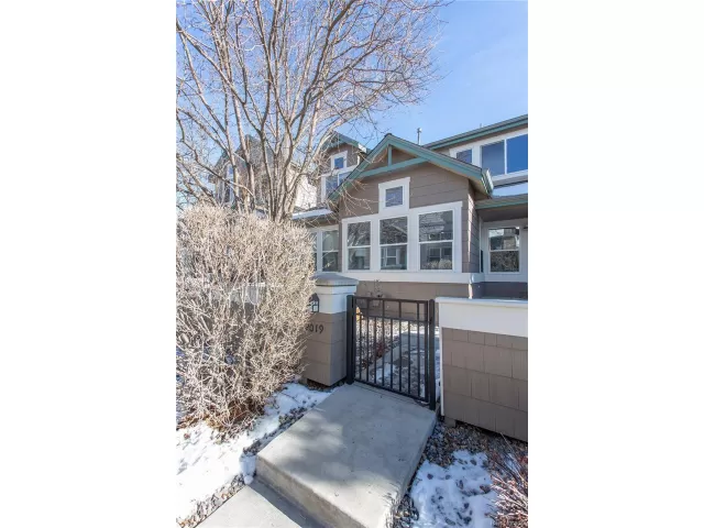 MLS: 4436249 Condo For Sale