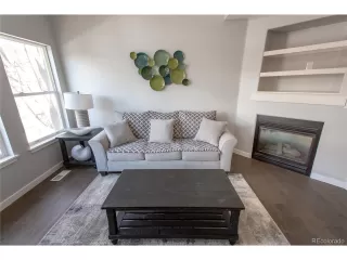 Photo #3: 4436249 Listing