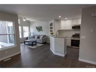 Photo #4: 4436249 Listing