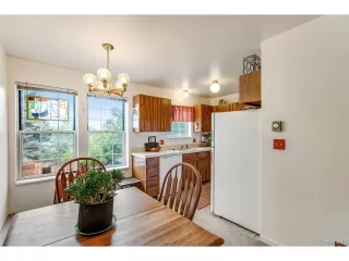 Photo #1: 4437637 Listing