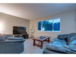 Photo #4: 4445801 Listing