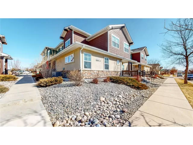 MLS: 4454585 Condo For Sale