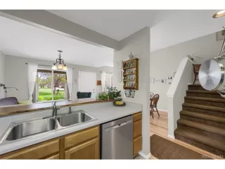 Photo #5: 4464434 Listing