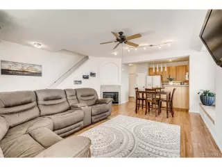 Photo #5: 4470787 Listing