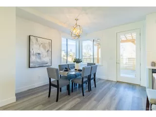 Photo #4: 4474752 Listing