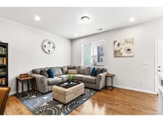 Photo #6: 4474934 Listing