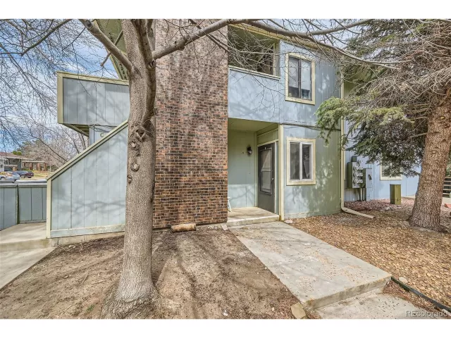 MLS: 4476340 Condo For Sale