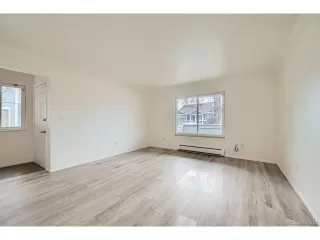 Photo #3: 4476340 Listing