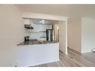 Photo #5: 4476340 Listing