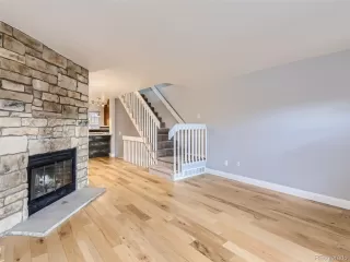 Photo #6: 4477008 Listing