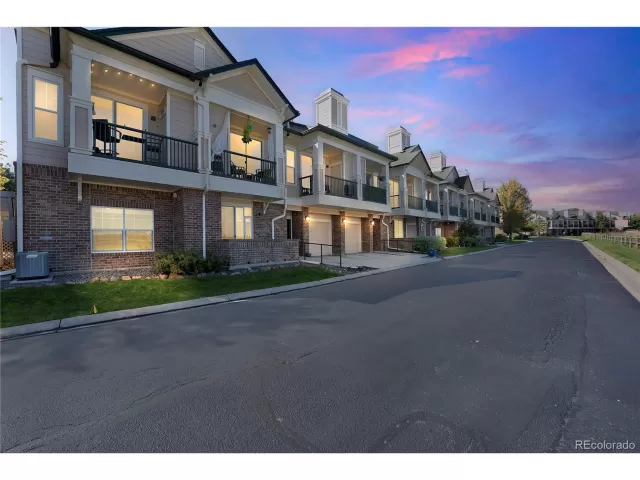 MLS: 4486709 Condo For Sale