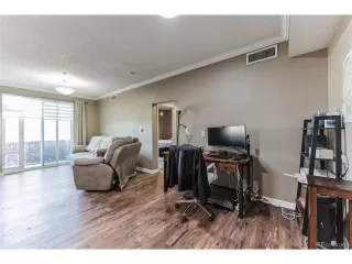 Photo #6: 4486709 Listing