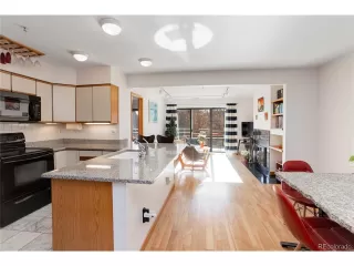 Photo #4: 4489725 Listing