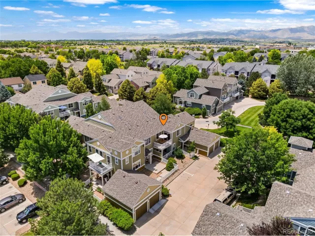 MLS: 4492286 Condo For Sale