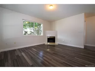 Photo #6: 4495495 Listing