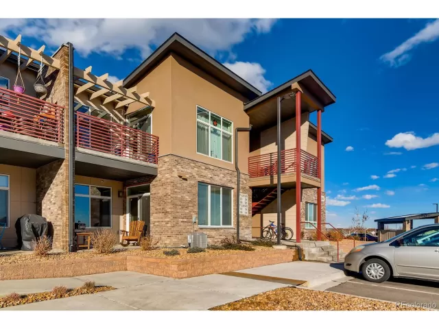 MLS: 4497516 Condo For Sale