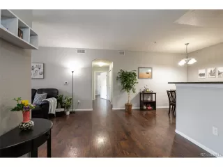 Photo #4: 4501625 Listing