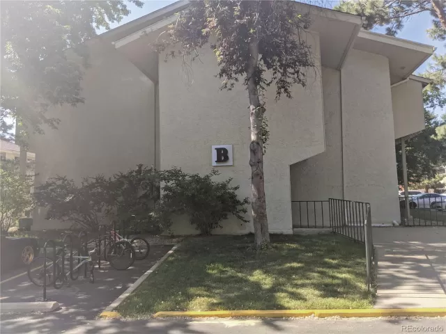 MLS: 4508194 Condo For Sale