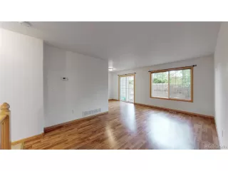 Photo #3: 4535772 Listing