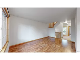 Photo #4: 4535772 Listing