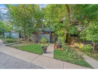 Photo #1: 4538196 Listing