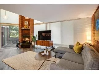 Photo #5: 4544453 Listing 