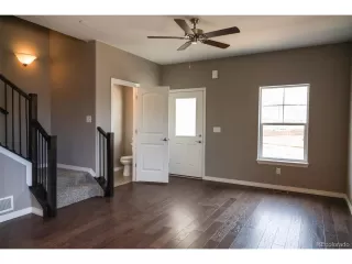 Photo #4: 4550536 Listing