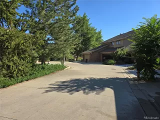 Photo #2: 4558545 Listing