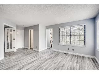 Photo #6: 4560390 Listing