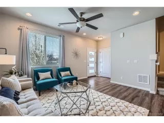 Photo #6: 4563153 Listing