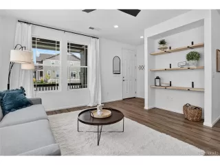 Photo #6: 4564006 Listing 