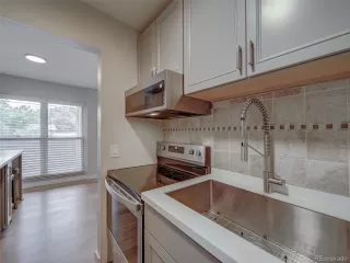 Photo #1: 4564189 Listing