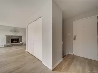 Photo #6: 4564189 Listing