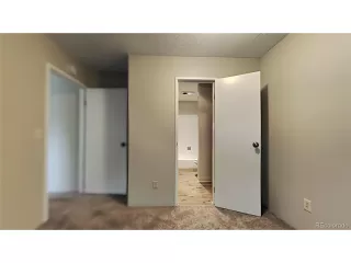 Photo #6: 4586709 Listing 