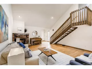 Photo #1: 4607928 Listing