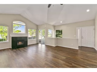 Photo #3: 4608204 Listing 