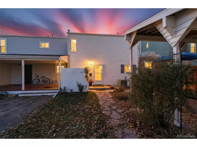 MLS: 4611787 Condo For Sale