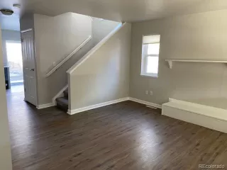 Photo #2: 4612059 Listing