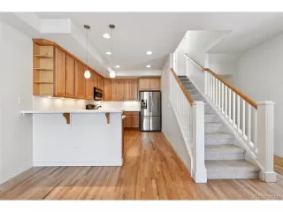 Photo #2: 4615648 Listing