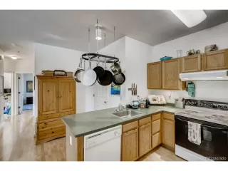 Photo #6: 4615954 Listing