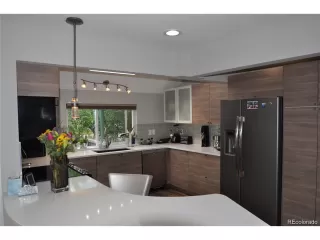 Photo #3: 4620793 Listing