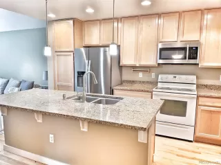 Photo #4: 4655508 Listing