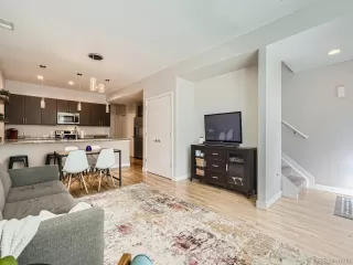 Photo #6: 4664620 Listing