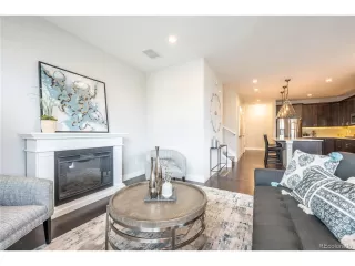 Photo #6: 4668817 Listing